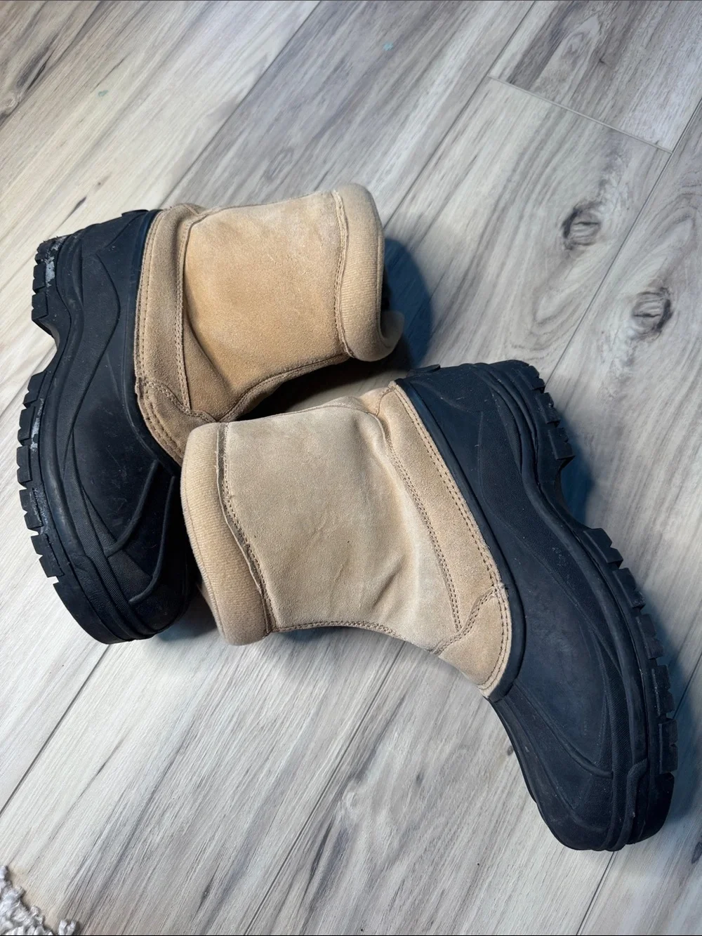 Duck boots